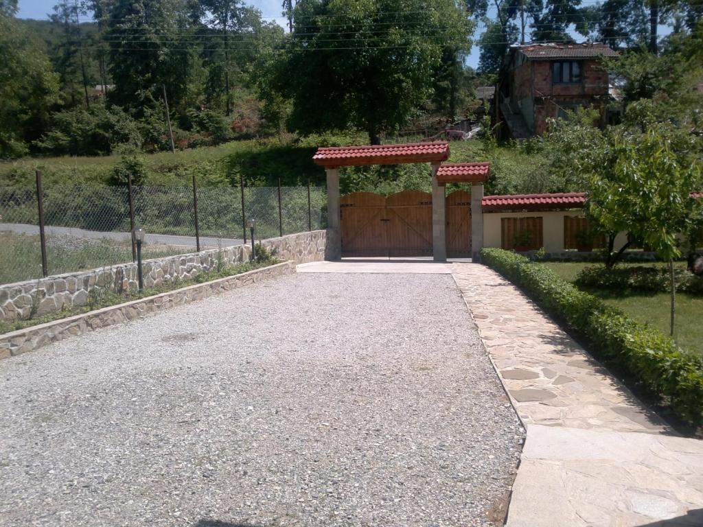 Villa Nanevi Teteven Exterior foto