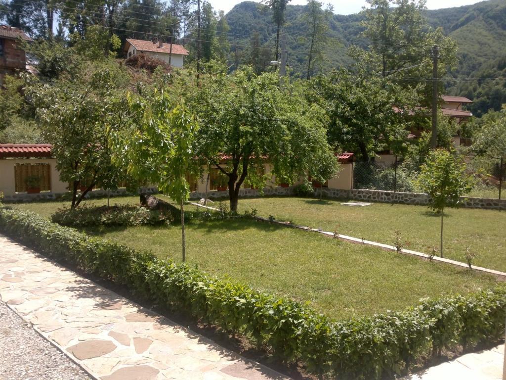 Villa Nanevi Teteven Exterior foto