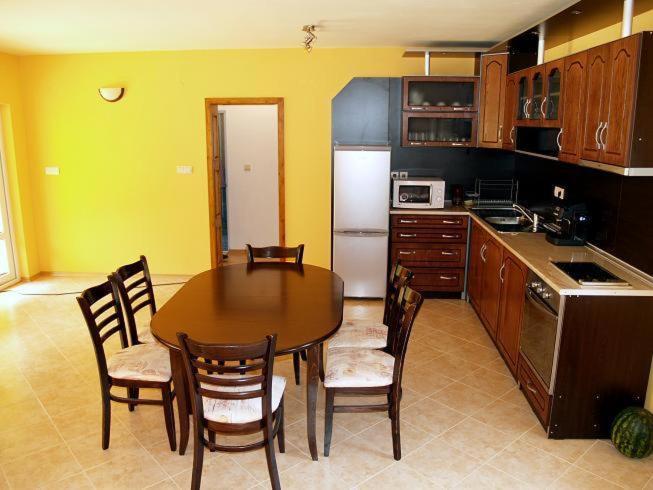 Villa Nanevi Teteven Quarto foto