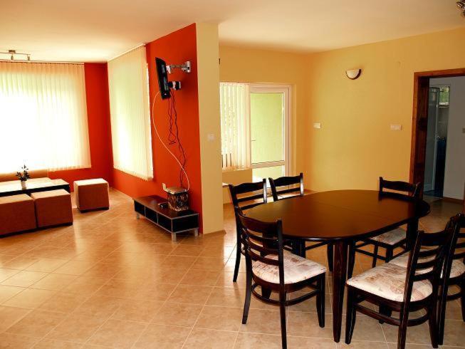 Villa Nanevi Teteven Quarto foto